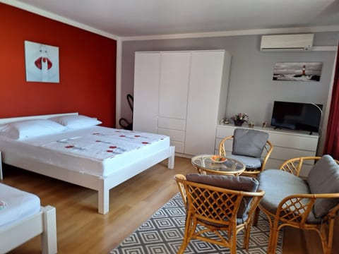 Apartments Mira - Unit 152892-5