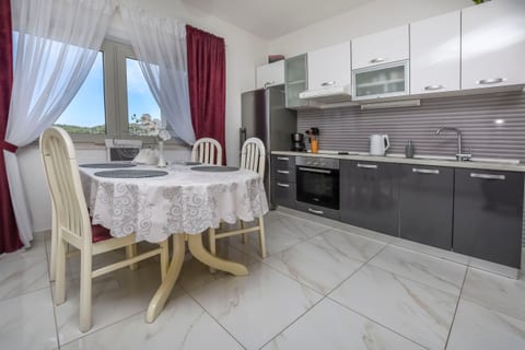 Apartment Iryna - Unit 154343-5