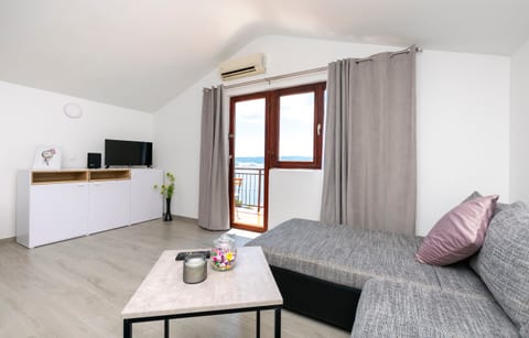 Apartments Stipe - Unit 369679-13