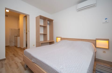 Apartments Zecic - Unit 154600-5