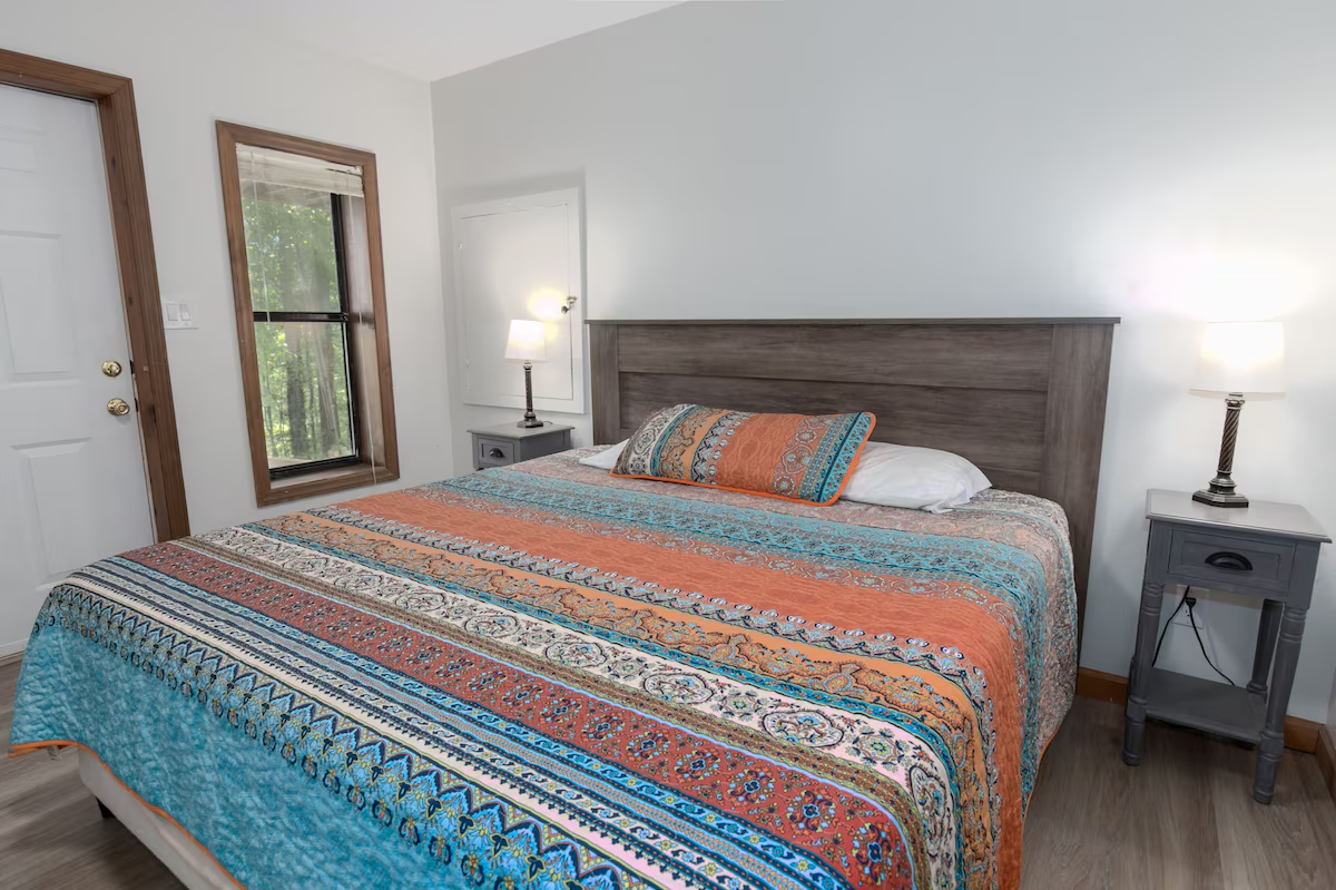Lower level king bedroom.
