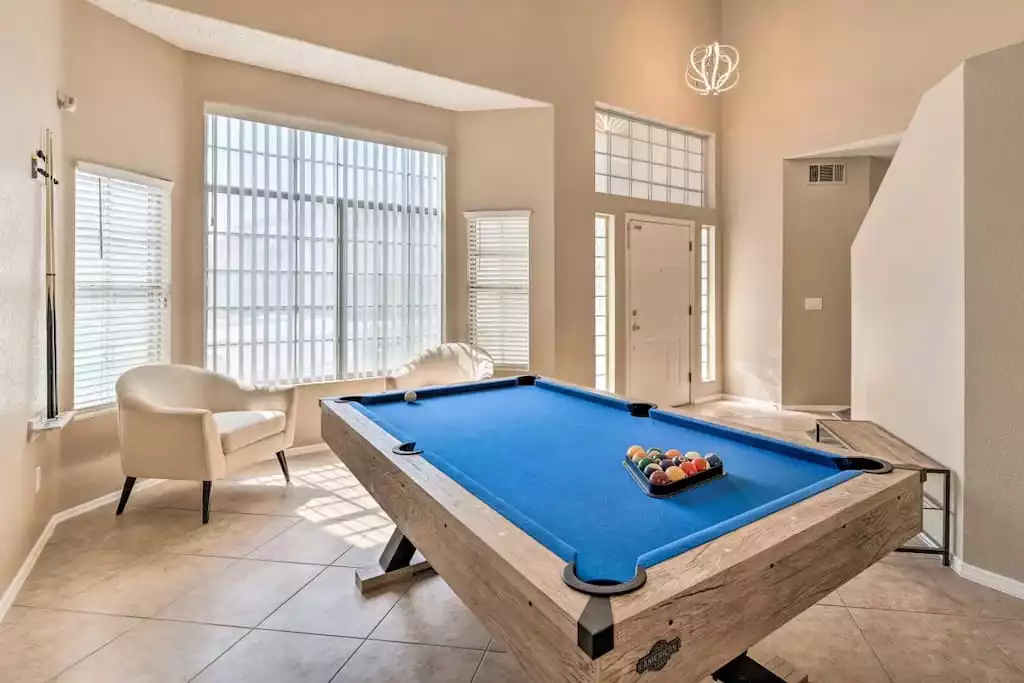 a-beautiful-house-with-hot-tub-grill-games/