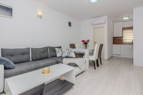 Apartments Lucica - Unit 156249-5