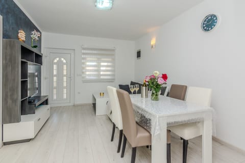 Apartments Lucica - Unit 156249-5