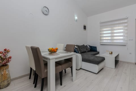 Apartments Lucica - Unit 156250-5