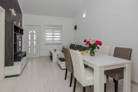 Apartments Lucica - Unit 156251-5