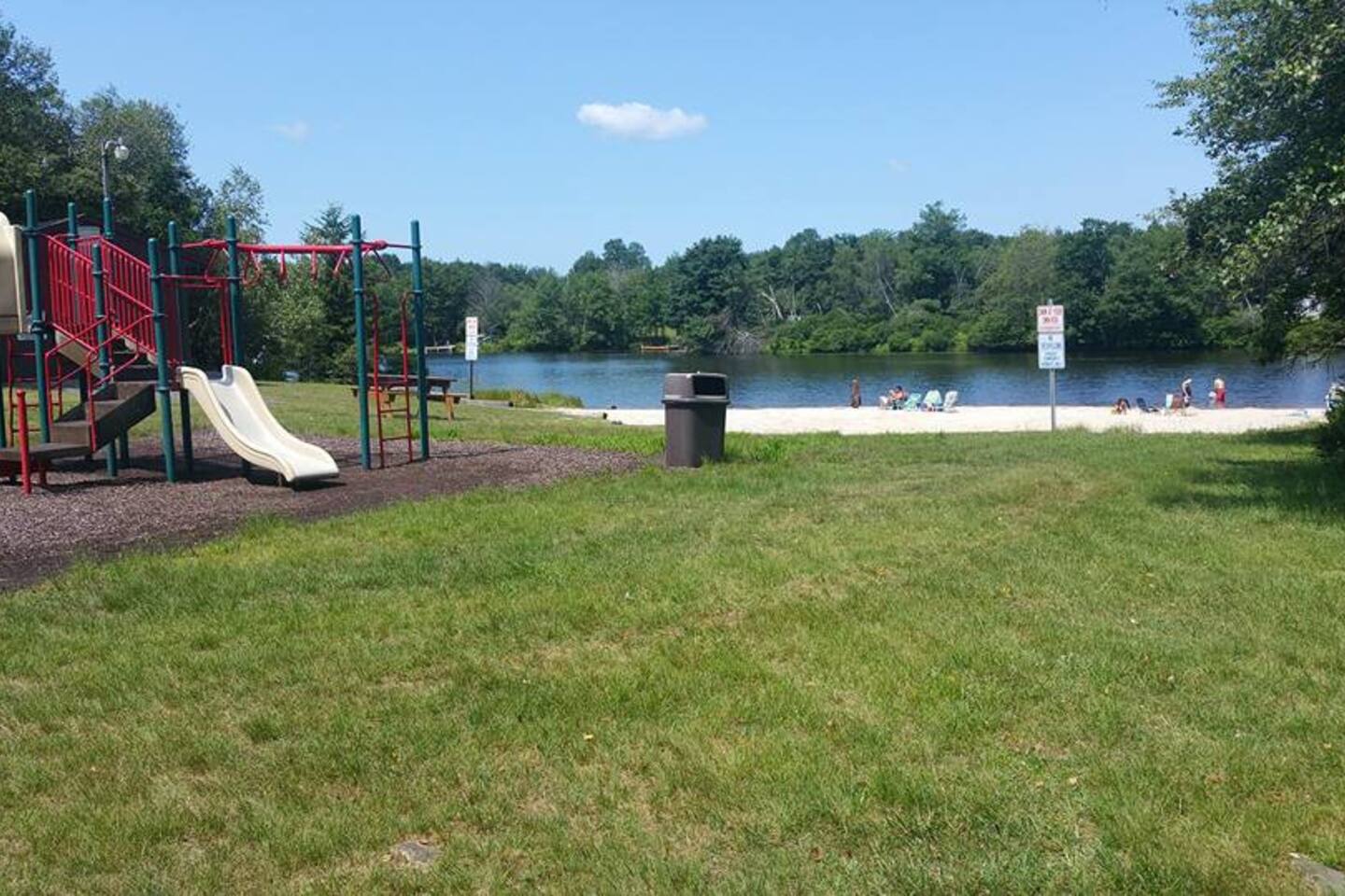 Pepe's Chateau HotTub & Firepit, Jacuzzi, Ev Charger - Long Pond