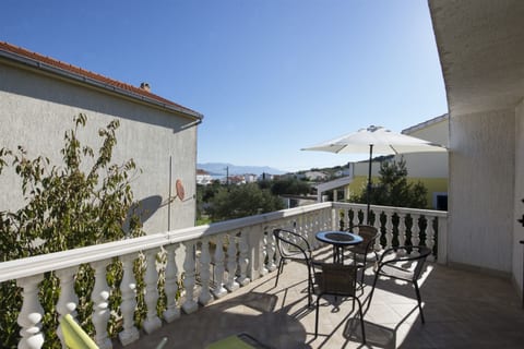 Apartment Jure - Unit 151528-15