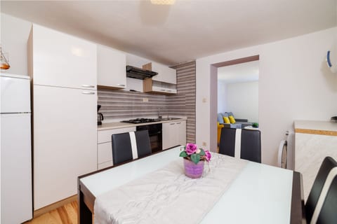 Apartment Mariposa - Unit 204565-5