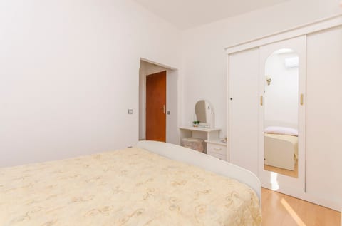 Apartment and Rooms Radojka - Unit 178609-16