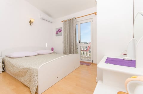 Apartment and Rooms Radojka - Unit 178610-16