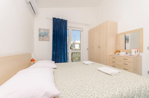 Apartment and Rooms Radojka - Unit 178611-16