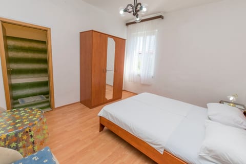 Apartments and Rooms Jakov - Unit 176783-5