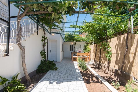 House Costa - Unit 176624-5