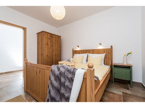 Villa More with pool and garden - Unit 176693-5