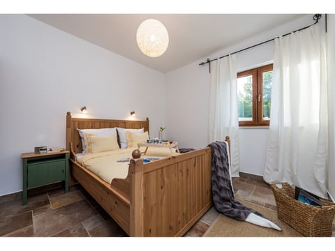 Villa More with pool and garden - Unit 176693-5