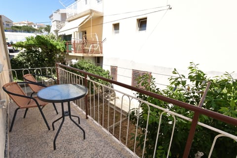 Apartments Paško - Unit 176702-5