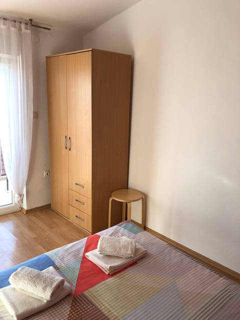 Apartments Paško - Unit 176703-5