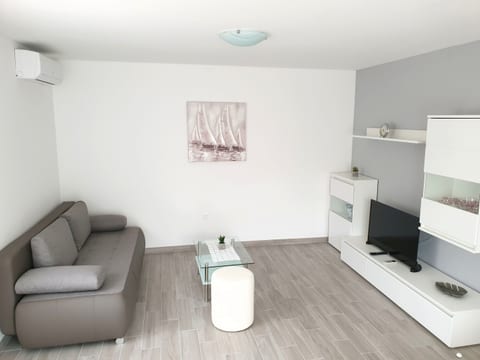 Apartment Elvira - Unit 176748-5