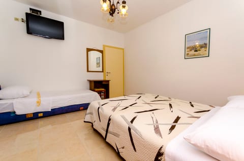 Apartments Vinko - Unit 176880-5