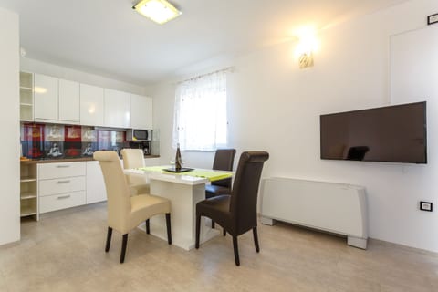 Apartments Vlado Derk - Unit 178434-5