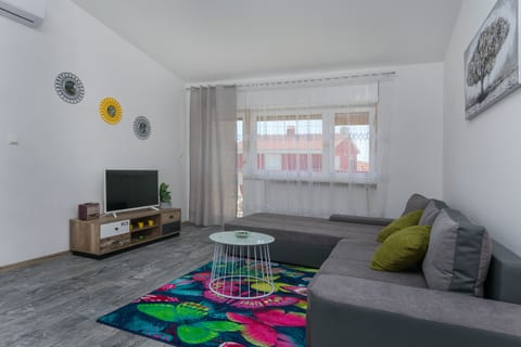 Apartment Heaven - Unit 178613-16