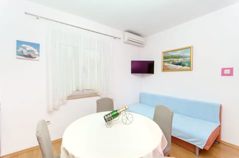 Apartments Mateo - Unit 178614-16