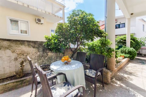 Apartments Mateo - Unit 178614-16