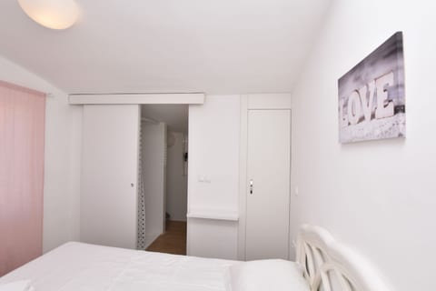 Apartments Nina - Unit 206955-16