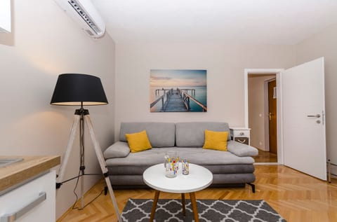 Apartments Cozy apartments - Unit 205985-16