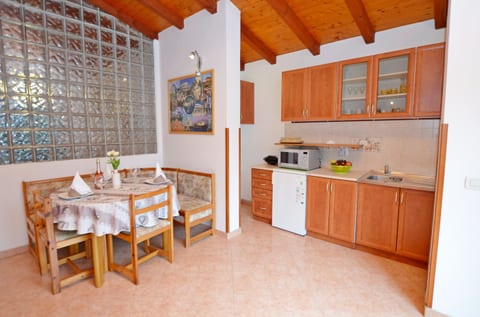 House Nada - Unit 179443-16