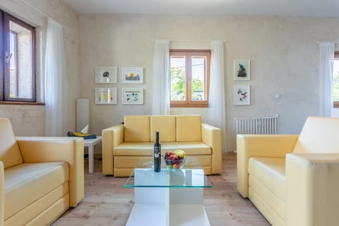 House v - Unit 179445-16
