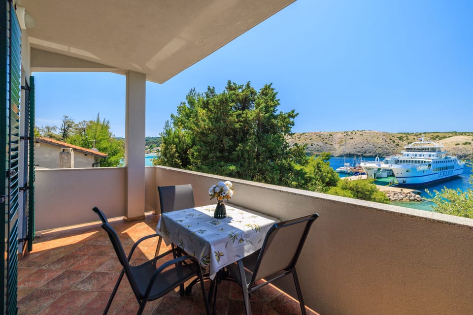 Apartments By the sea in Lopar - Unit 179451-16