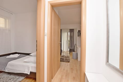 Apartment Mate - Unit 179556-16
