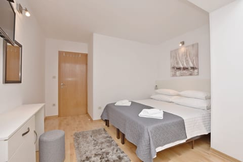 Apartment Mate - Unit 179556-16