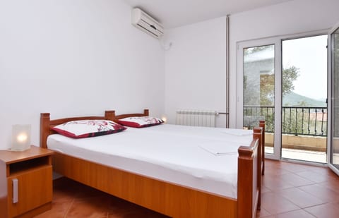 Apartments and Rooms Iva - Unit 179728-16