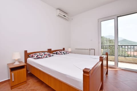 Apartments and Rooms Iva - Unit 179729-16