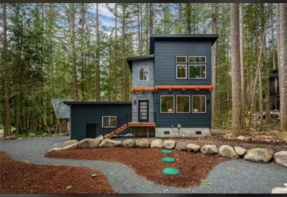 15GS - Mt Baker Lodging Cabin - Sleeps 6! - Glacier
