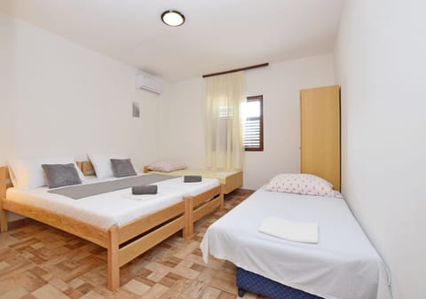 Apartment and Rooms Mila - Unit 179874-16