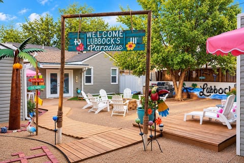 Lubbock’s lil’ Paradise! Settle in, relax, and let your troubles fade away—you’re officially on Island Time! ☀️
