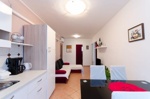Apartments and Room Mirjana - Unit 179947-16
