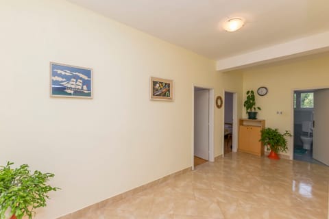 Apartment Sime - Unit 180013-16