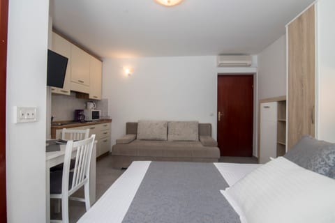 Apartments and Rooms Kapulica - Unit 180064-16