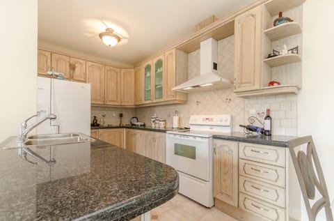 Apartment Canada dream vacation - Unit 180089-16