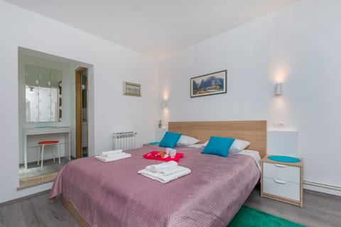 Apartment Adrian - Unit 180121-16