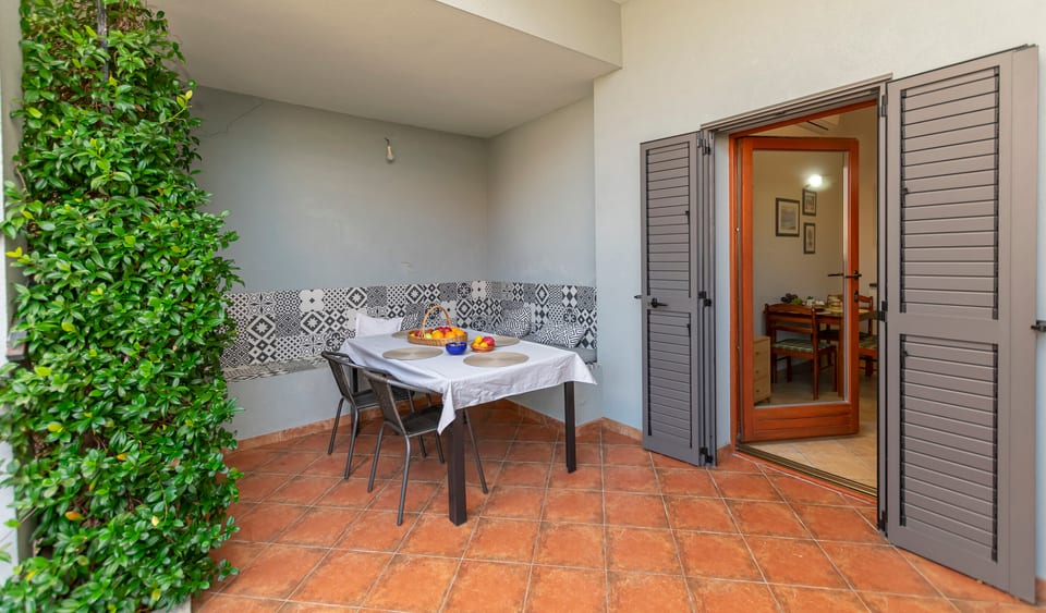 Apartments Ljiljana - Unit 180418-16