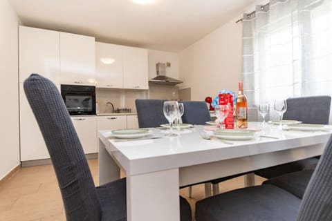 Apartment Cherry Garden - Unit 203807-16