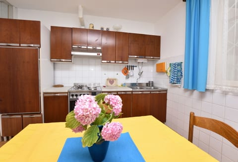 Apartment Varos 1 - Unit 203840-16
