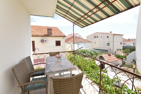 Apartment Varos 1 - Unit 203840-16