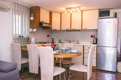 Apartment Karmen - Unit 206312-16